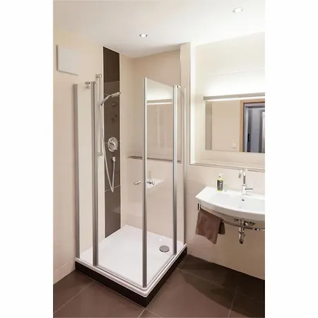 Lerner Hotel 2*