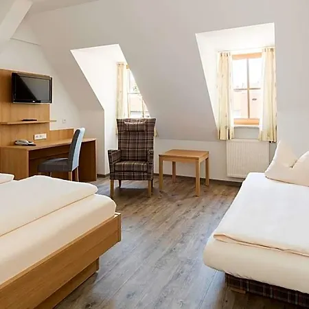 Hotel Lerner 2*