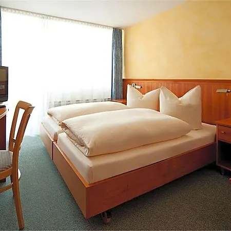 Lerner Hotel 2*